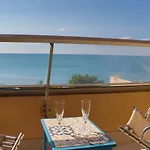 Appartamento En Front De Avec Parking Et Climatisation, - Fr-1-472a-265 *