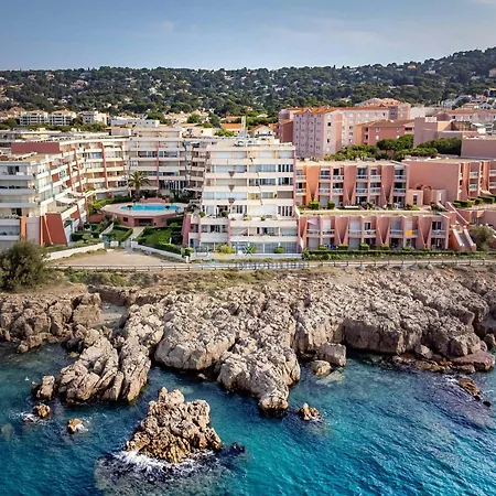 En Front De Avec Parking Et Climatisation, - Fr-1-472a-265