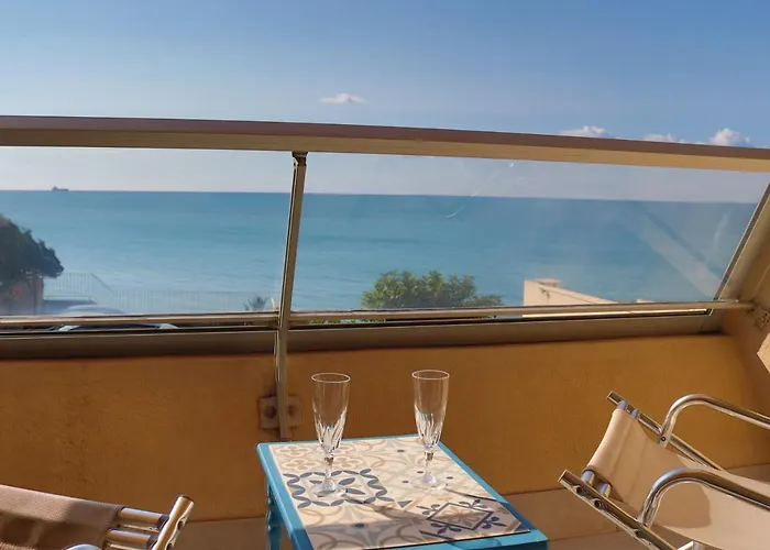 Appartement Studio en front de mer avec parking et climatisation, Sète - FR-1-472A-265 *